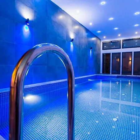 Gece Isolated Honeymoon Heated Pool Villa