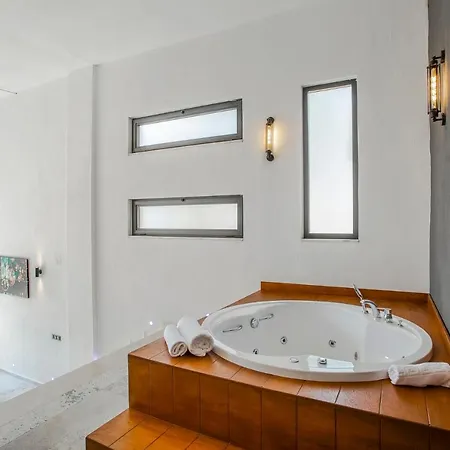 Villa Gece Isolated Honeymoon Heated Pool *