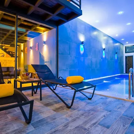Gece Isolated Honeymoon Heated Pool Villa