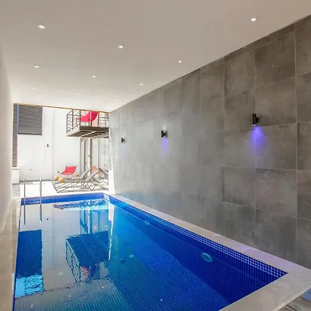 Gece Isolated Honeymoon Heated Pool Villa *