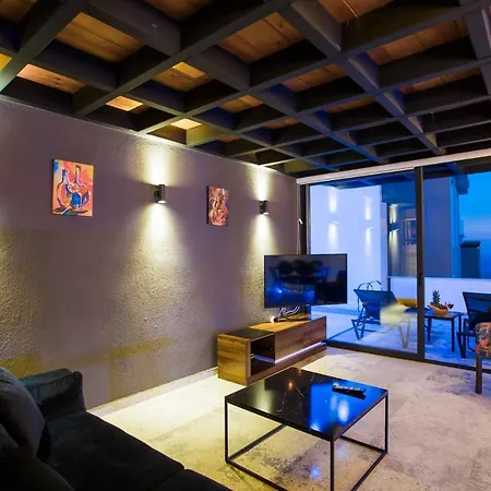 Gece Isolated Honeymoon Heated Pool Villa